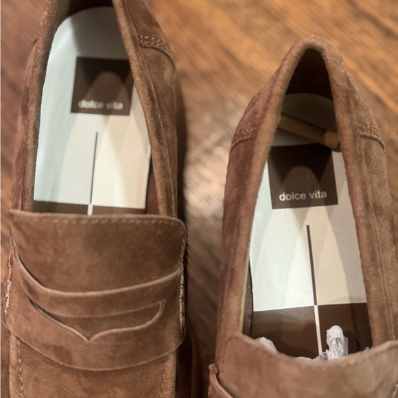 NIB Dolce Vita Brown Suede Loafers Classic Slip-Ons Size 7 main image 8
